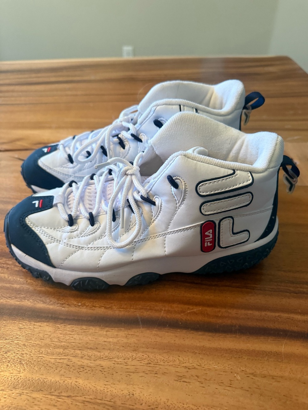 Fila White and Navy High-Top Sneakers with Red Logo- Excellent Condition Size 6